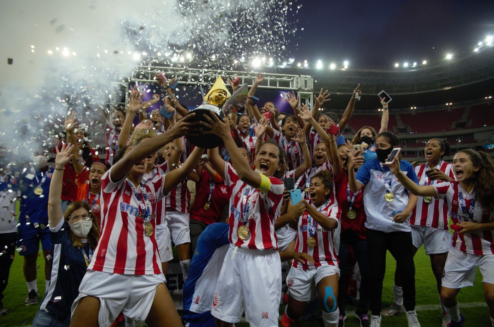 Náutico campeão do Pernambucano feminino 2020 sobre o Sport — Foto: Fernanda Acioly / Náutico