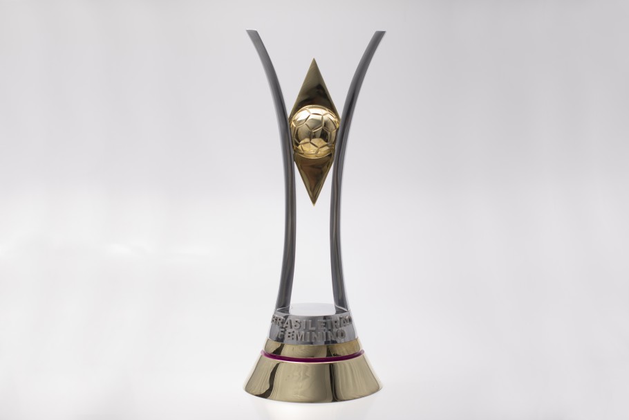 Taça e medalha - Campeonato Brasileiro - Brasileirão - Série A - Feminino A1- Troféu Créditos: Lucas Figueiredo/CBF