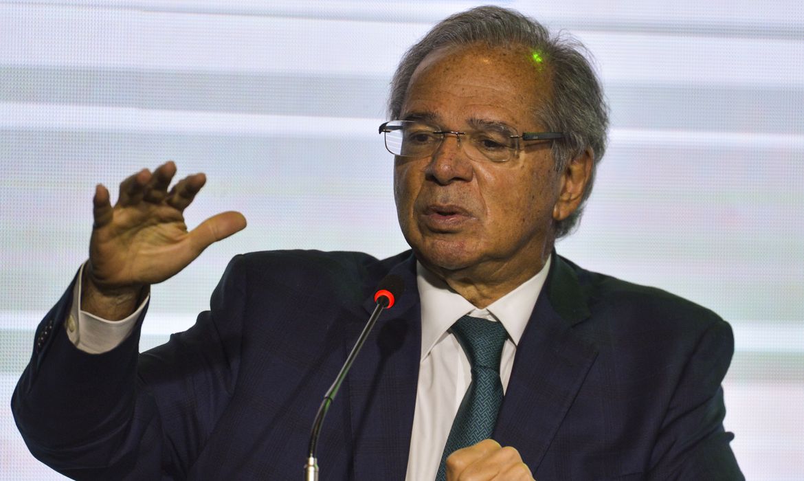 O ministro da Economia, Paulo Guedes, durante palestra de abertura do Painel Telebrasil Summit 2022. Foto: Marcelo Camargo