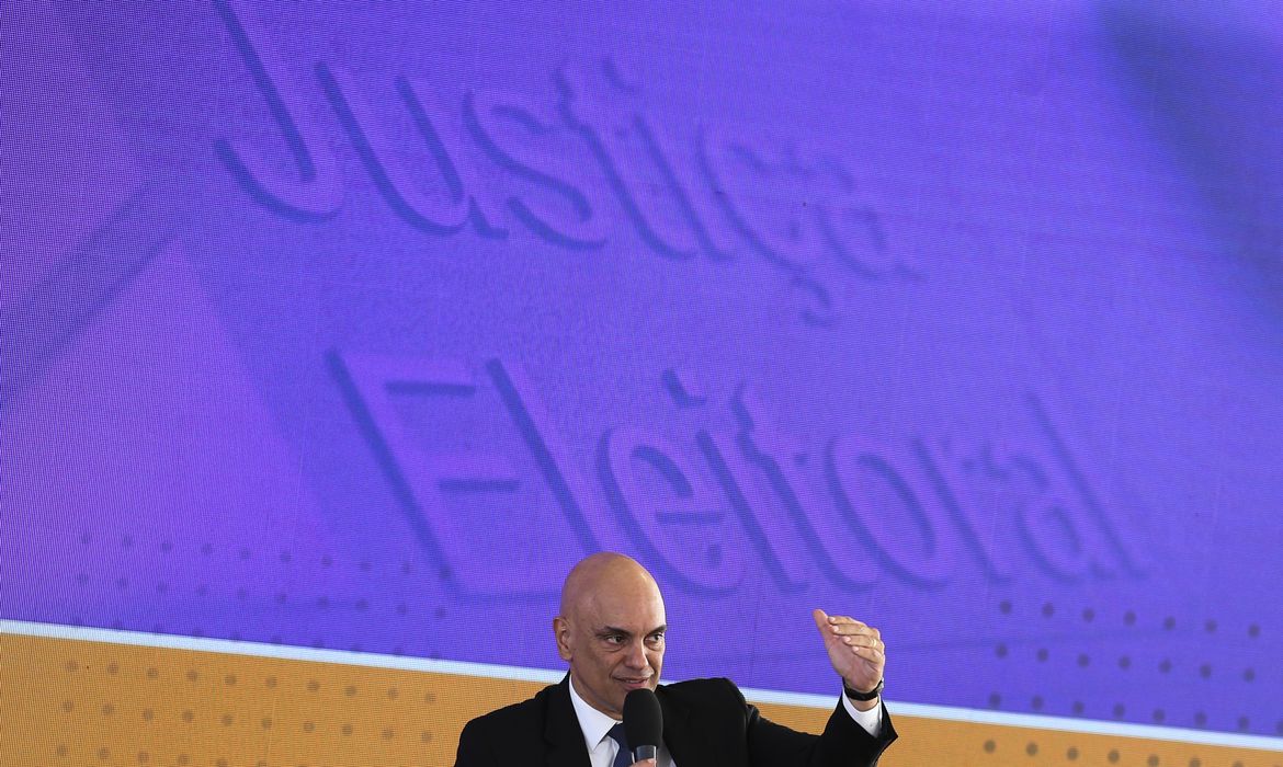 O presidente do Tribunal Superior Eleitoral, Alexandre de Moraes, durante coletiva de imprensa no Centro de Divulgação das Eleições. Foto: Valter Campanato