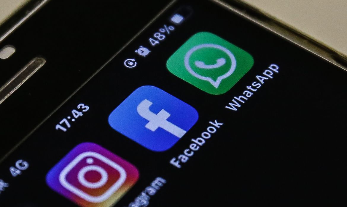 Facebook, Instagram e WhatsApp têm problemas de acesso nesta segunda Foto: Marcello Casal Jr
