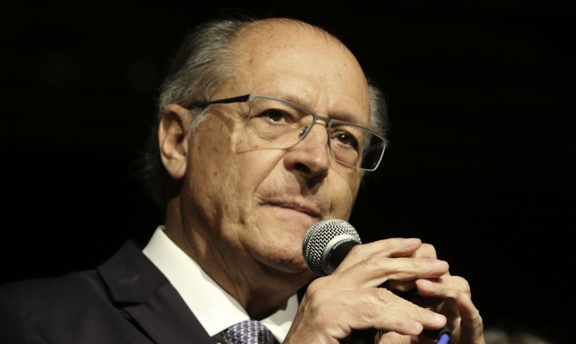 O vice-presidente eleito e coordenador da Transição, Geraldo Alckmin apresentou em coletiva os novos nomes que comporão os grupos técnicos da transição Foto: Fabio Rodrigues Pozzebom