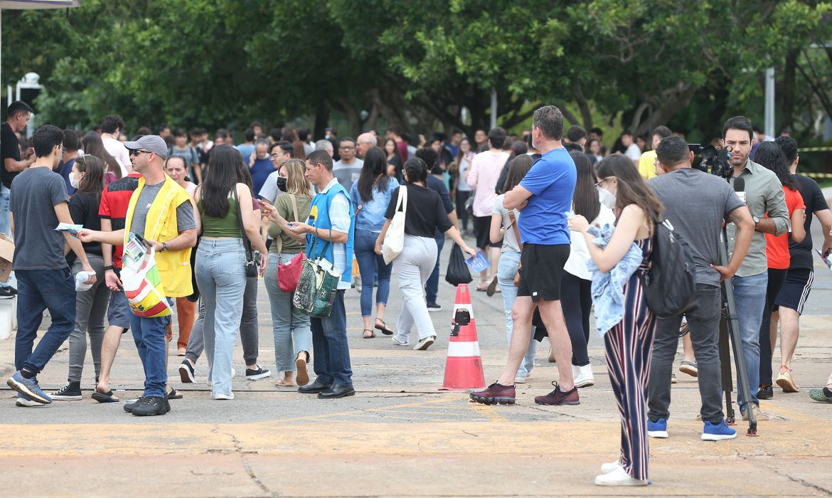 Abertura dos portões, segunda etapa do Exame Nacional do Ensino Médio (Enem) 2022. Foto: Valter Campanato