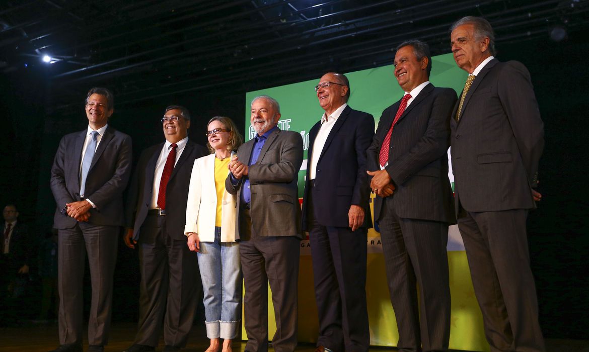 O presidente eleito, Luiz Inácio Lula da Silva, anuncia ministros durante coletiva no CCBB Brasília. Foto: Marcelo Camargo