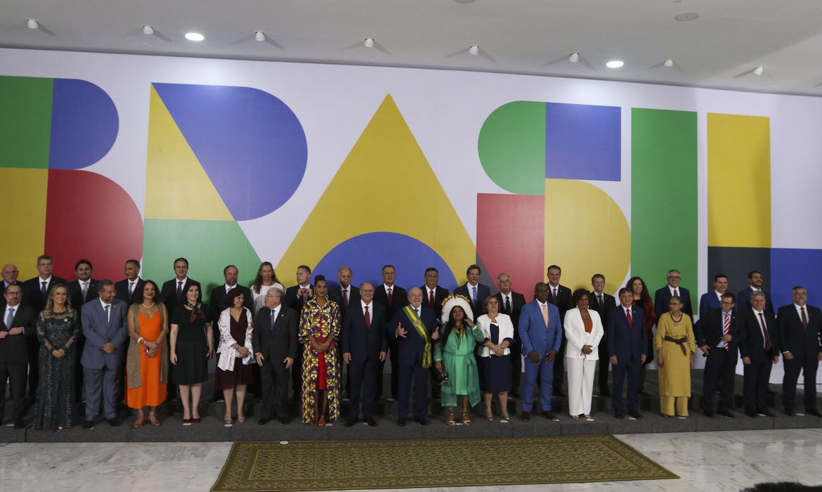 Foto oficial na cerimônia de posse do presidente da República, Luiz Inácio Lula da Silva no Palácio do Planalto Foto: Tânia Rego