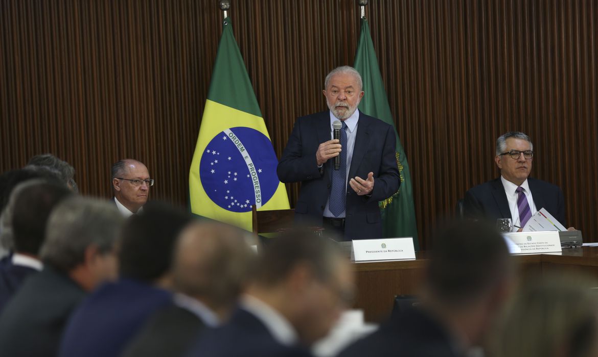 O presidente Luiz Inácio Lula da Silva se reúne com os governadores dos 26 estados e do Distrito Federal, Foto: José Cruz