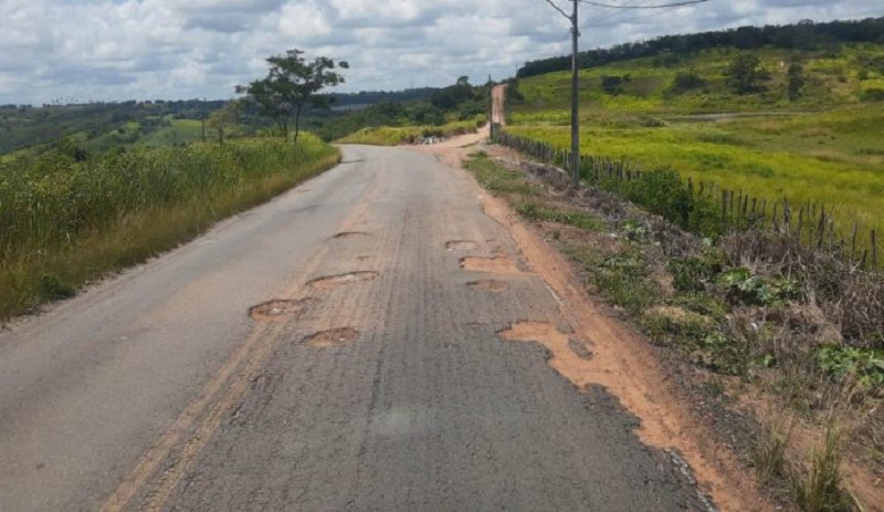 BA-084, estrada que liga as cidade Irará/Ba à Coração de Maria/Ba - Foto: Divulgação)